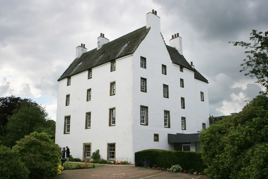 Houstoun House Castle in Uphall, West Lothian Stravaiging around